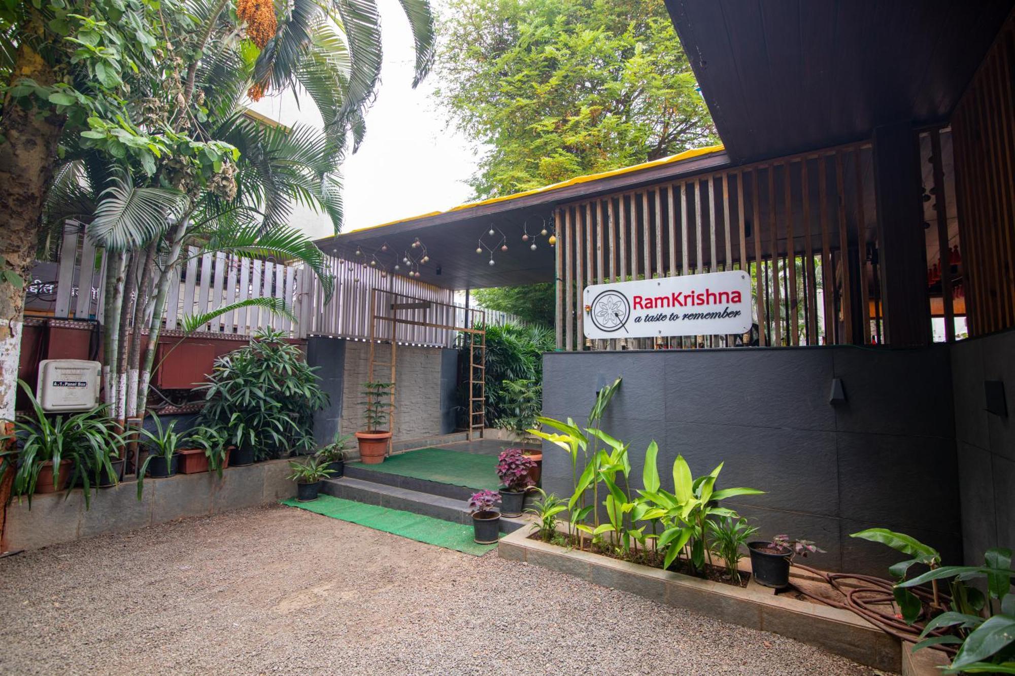 Hotel Rama Heritage Nashik Exterior foto